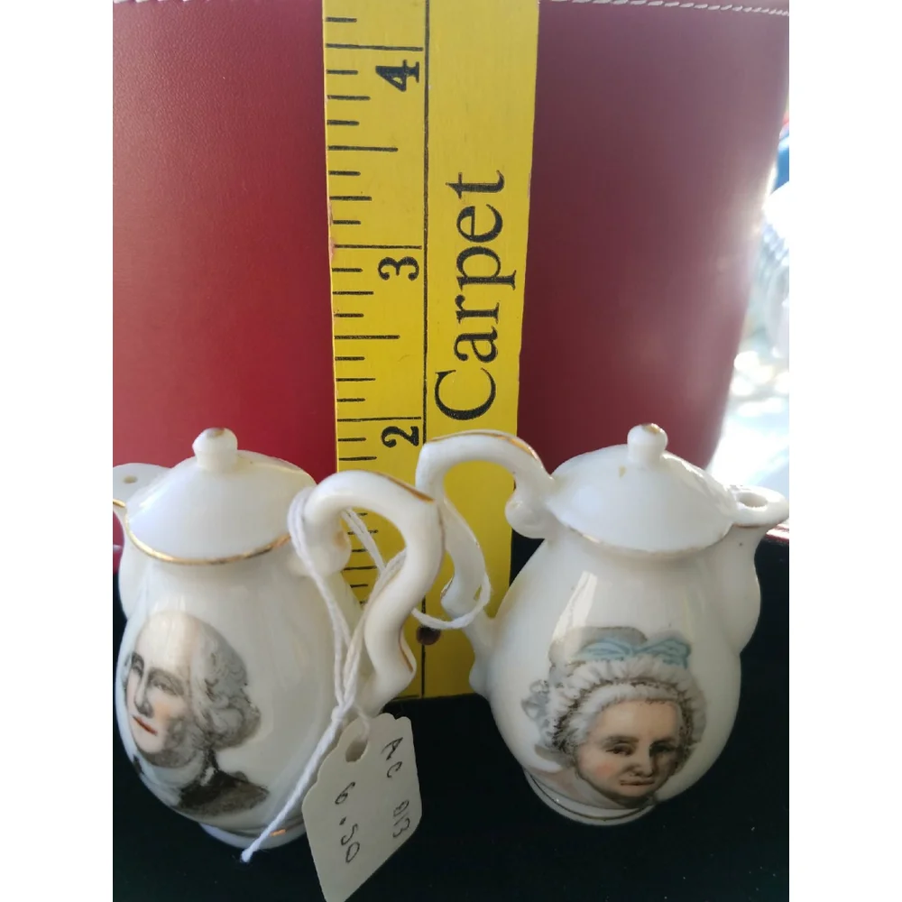 salt and pepper shakers